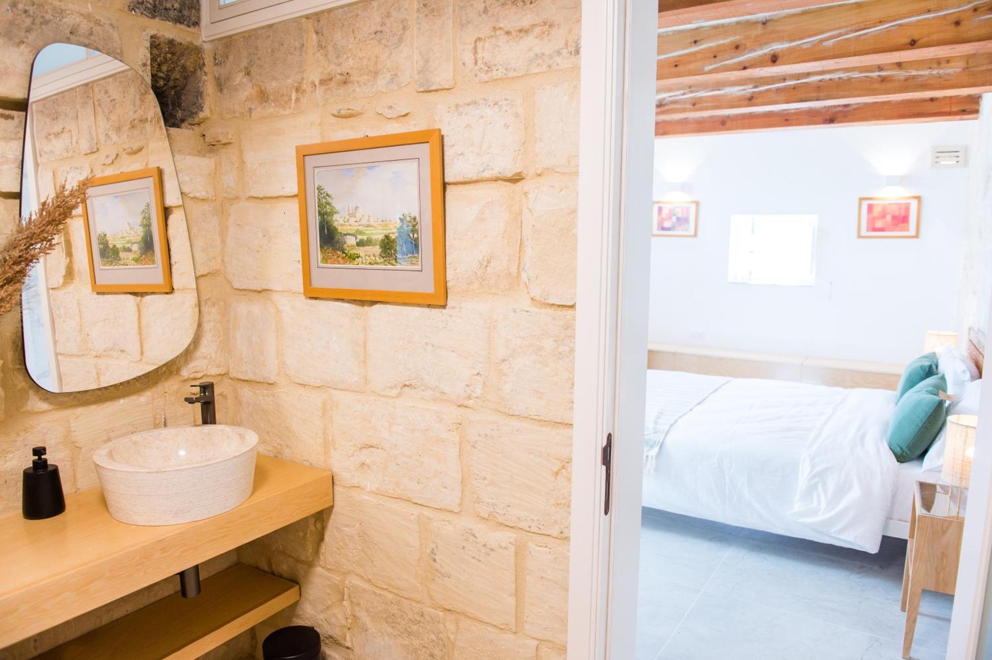San Anton Suites Attard Exterior photo
